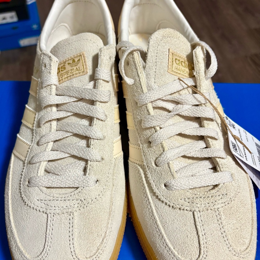 Adidas spezial light brown NWT - Picture 3 of 6